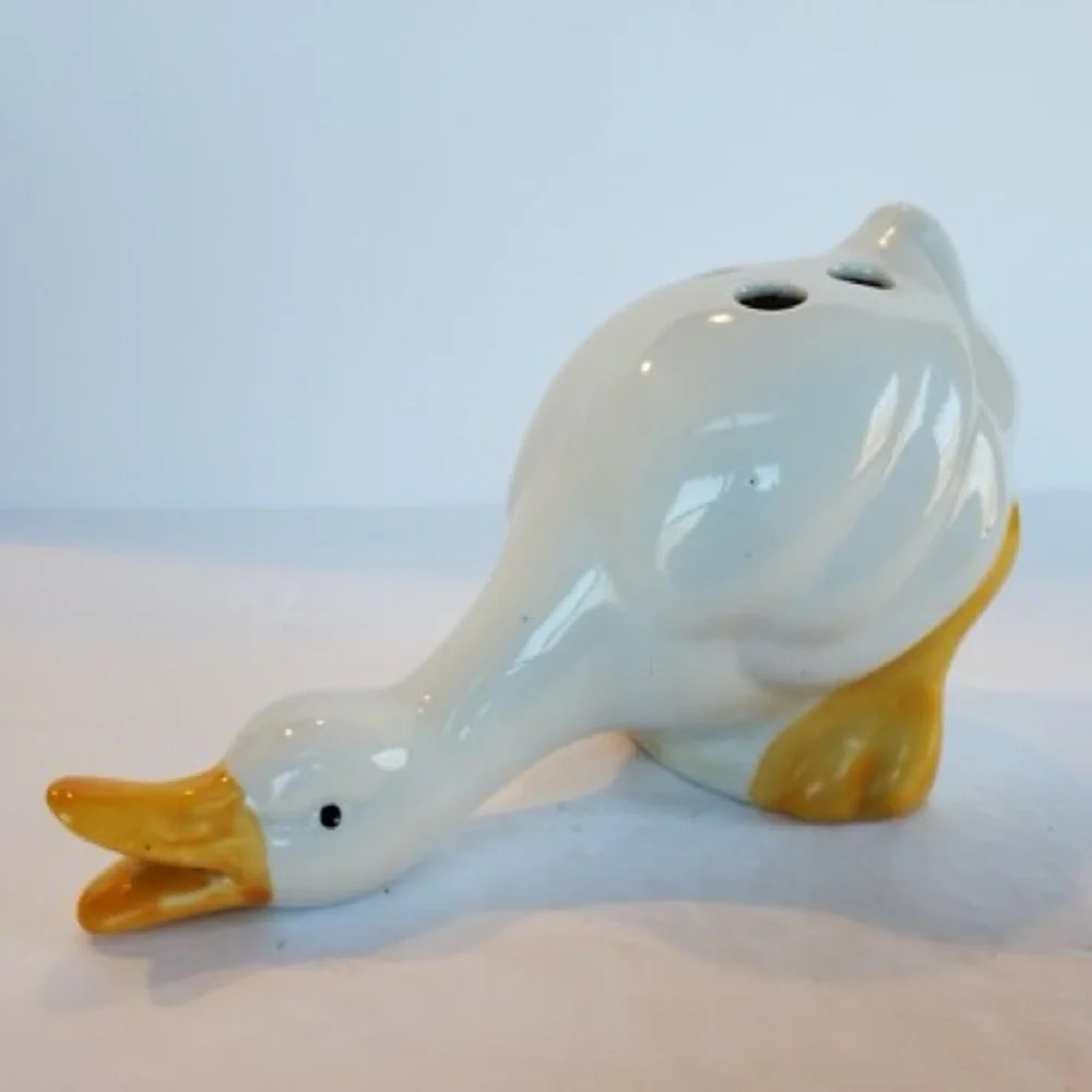Vintage Quacking Duck Toothbrush Holder